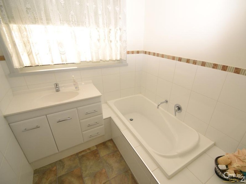 39 Shaw Street, Moama NSW 2731