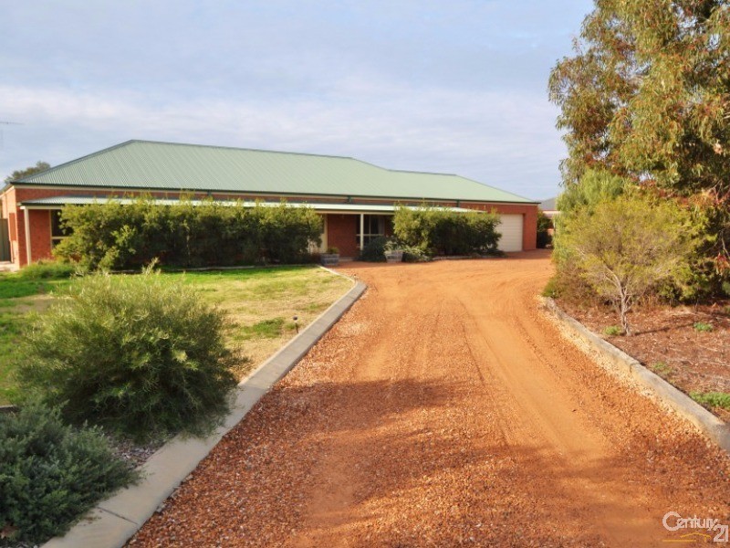 5 Village Court, Echuca VIC 3564