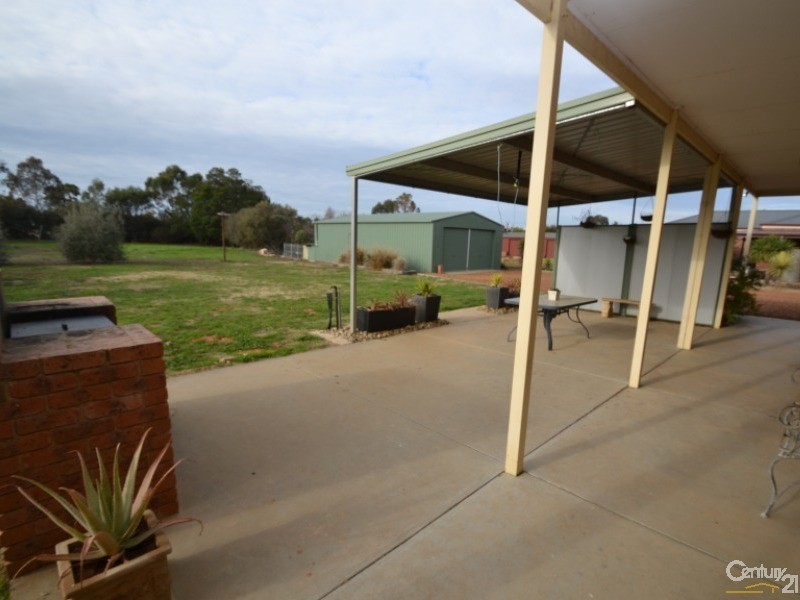5 Village Court, Echuca VIC 3564