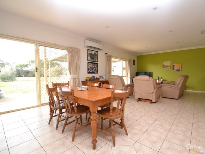 5 Village Court, Echuca VIC 3564