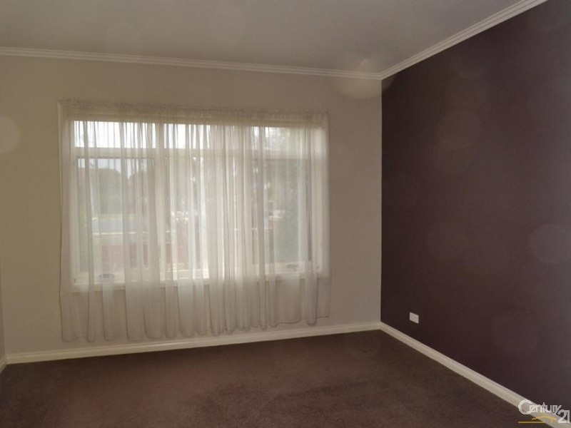 1 80 Haverfield Street, Echuca VIC 3564