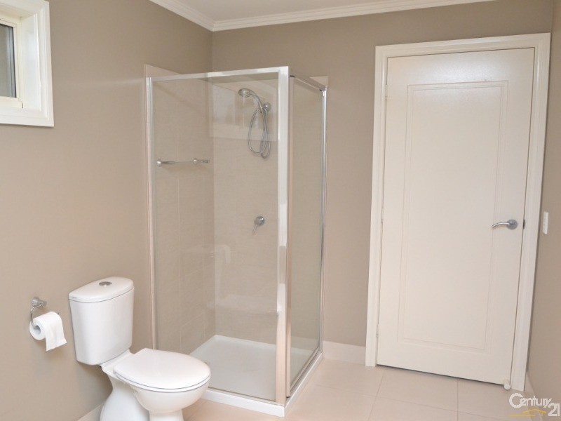 1 80 Haverfield Street, Echuca VIC 3564