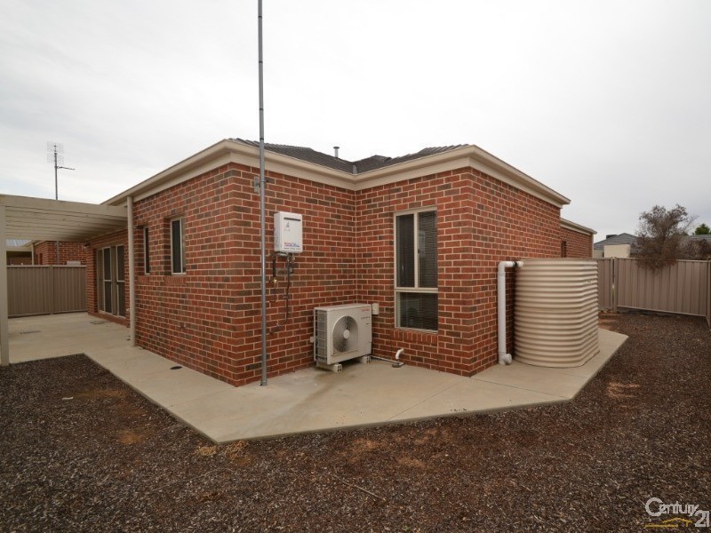 13 McLachlan Road, Echuca VIC 3564