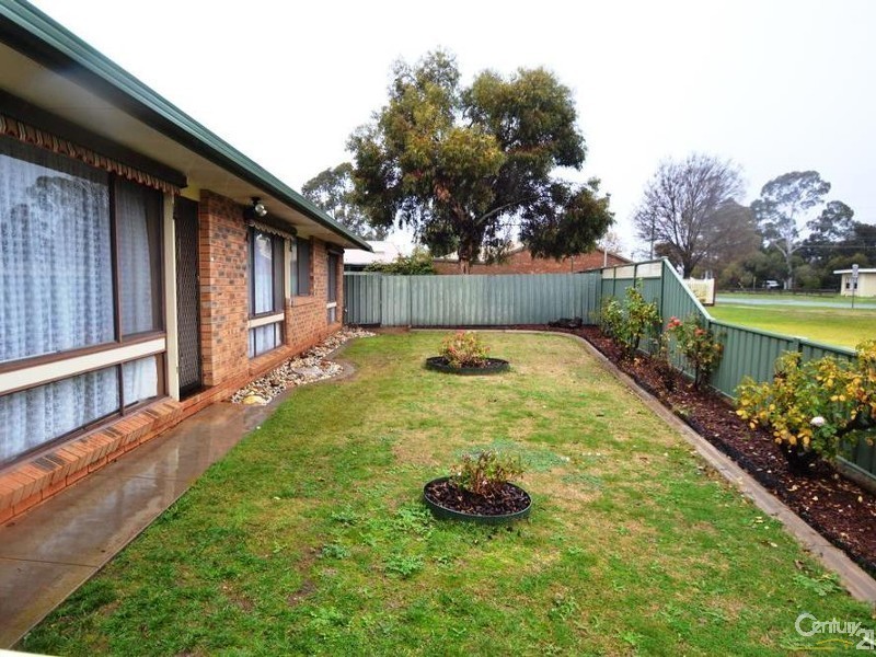 1 Lawson Drive, Moama NSW 2731