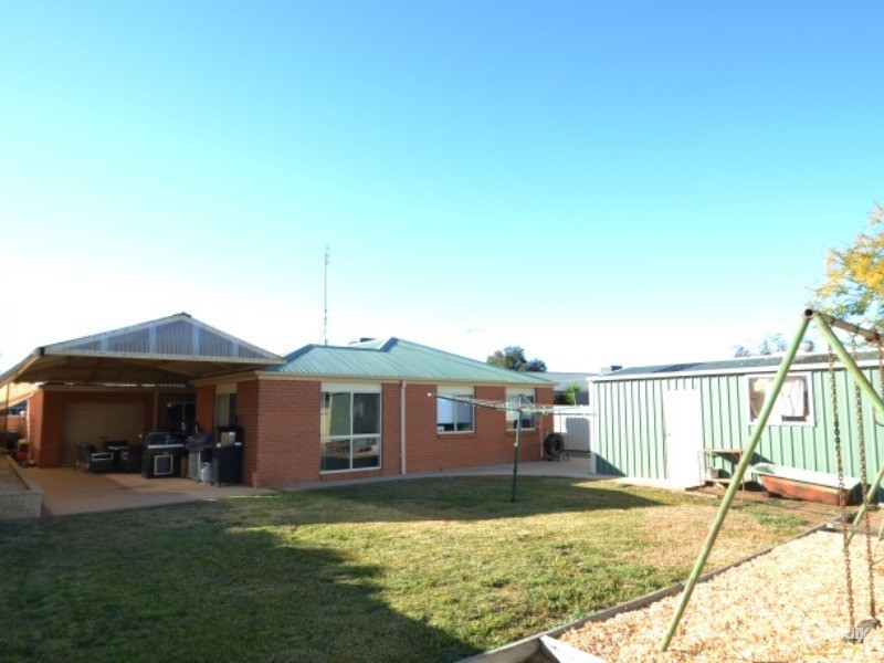2 Roberts Court, Echuca VIC 3564