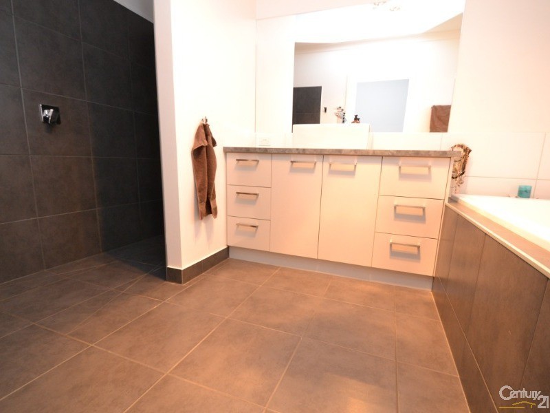 7 Healey Court, Moama NSW 2731