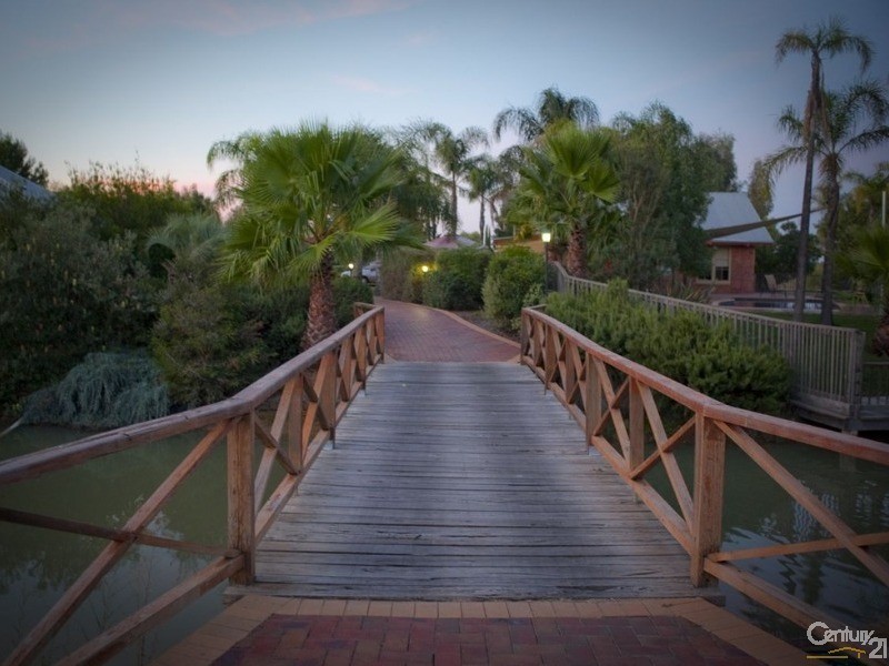 2/400 Perricoota Road, Moama NSW 2731