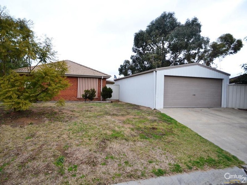 2 McLaren Drive, Moama NSW 2731