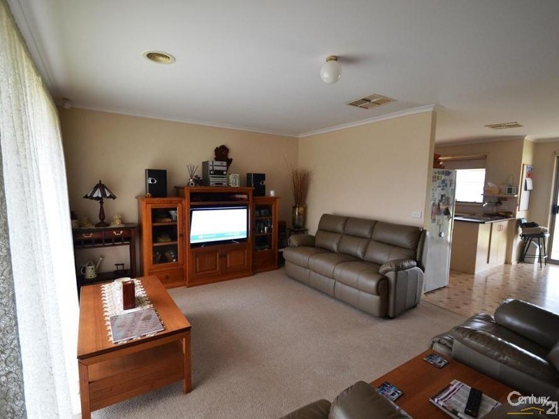 2 McLaren Drive, Moama NSW 2731