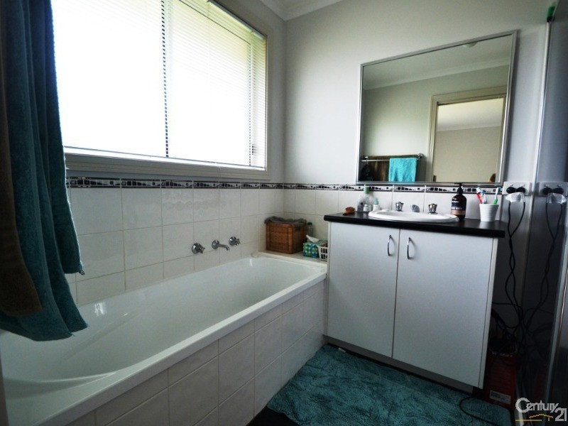 32 Glencoe Boulevard, Moama NSW 2731