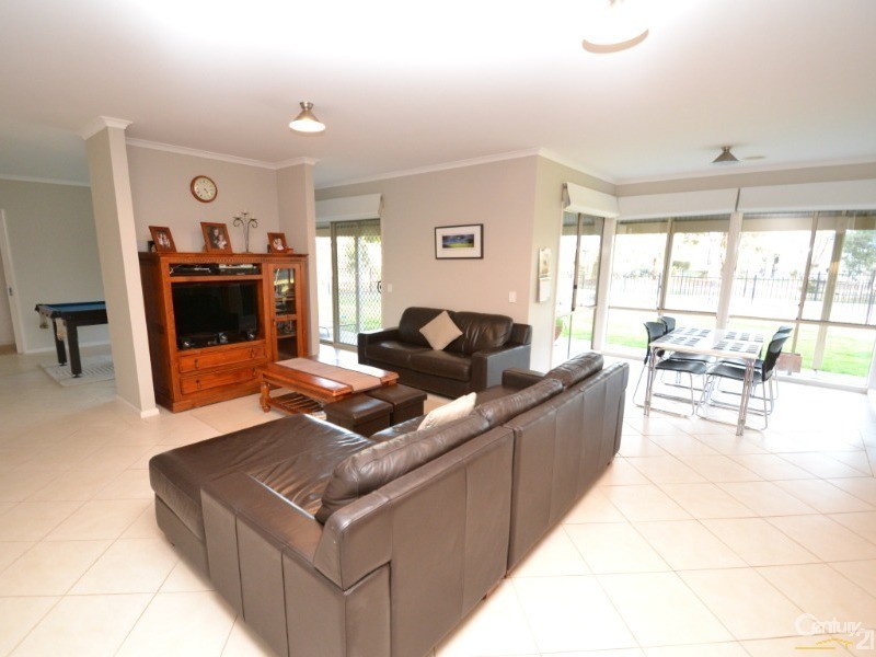 2 Vallence Court, Moama NSW 2731