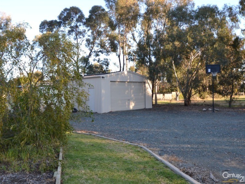 2 Vallence Court, Moama NSW 2731