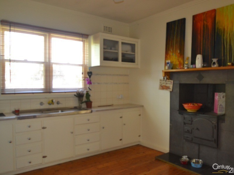 73 Hovell Street, Echuca VIC 3564