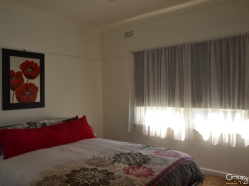 73 Hovell Street, Echuca VIC 3564