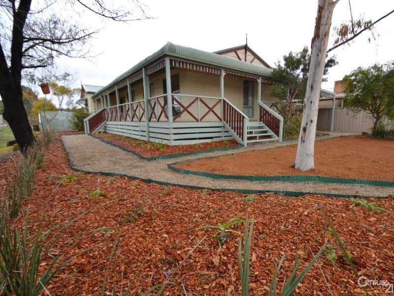 162 Bowen Street, Echuca VIC 3564