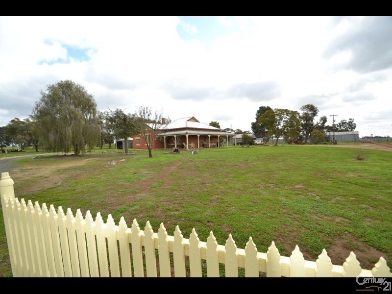 2002 Bunnaloo Road, Mathoura NSW 2710