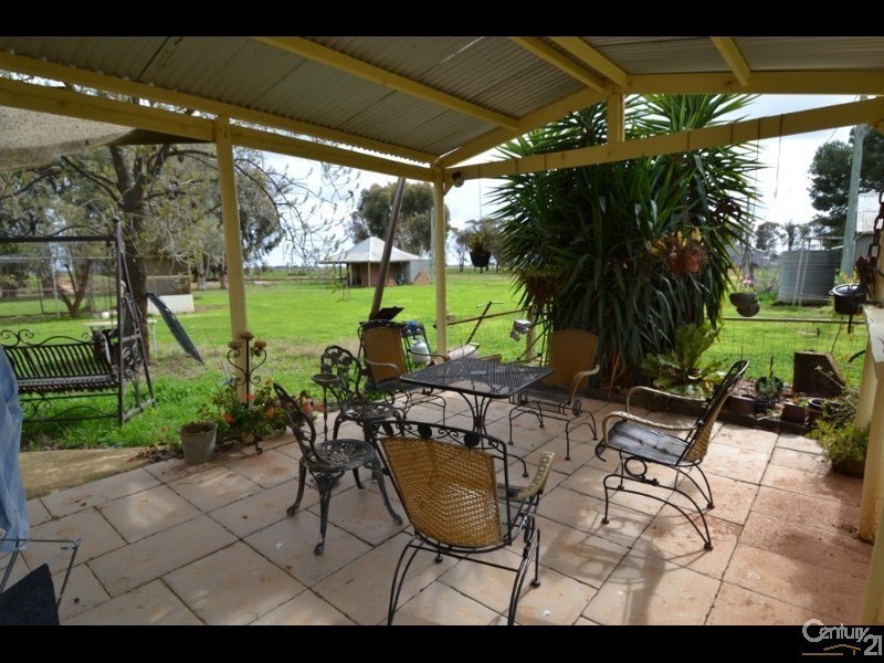 2002 Bunnaloo Road, Mathoura NSW 2710