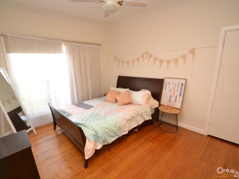 338 Ogilvie Avenue, Echuca VIC 3564