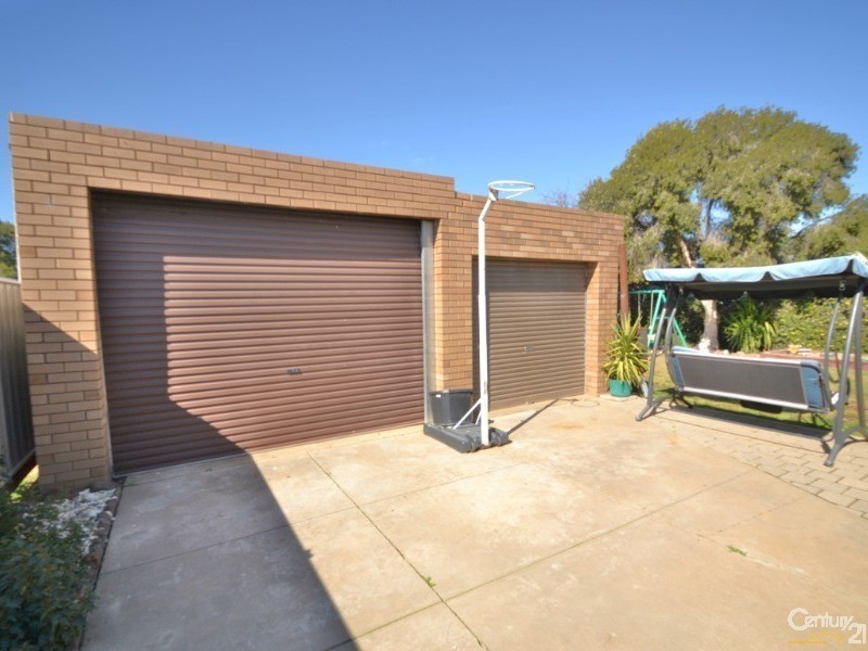 38 Crossen Street, Echuca VIC 3564