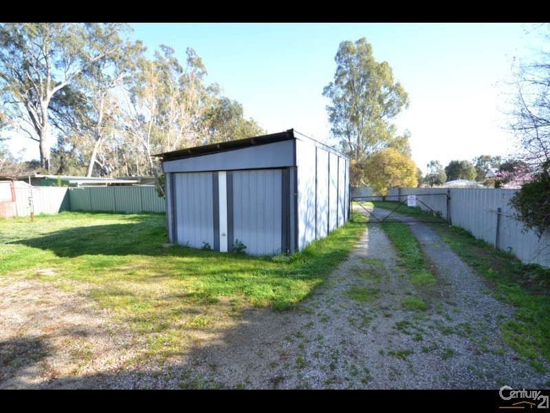 280 Ogilvie Ave, Echuca VIC 3564