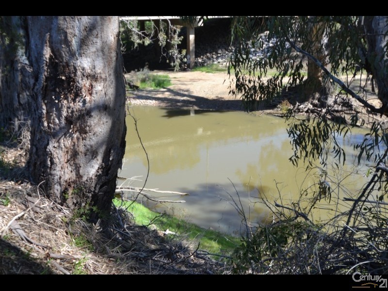 280 Ogilvie Ave, Echuca VIC 3564