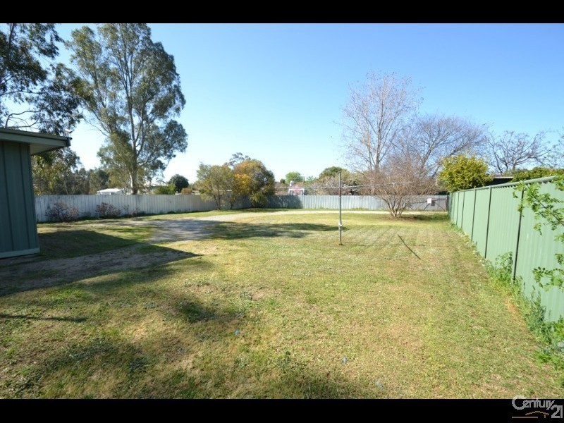 280 Ogilvie Ave, Echuca VIC 3564