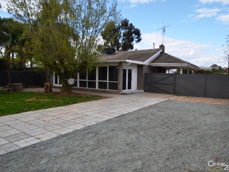 37 Hovell Street, Echuca VIC 3564