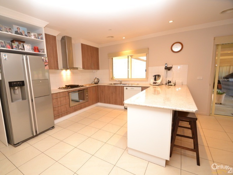 12 Forfar Drive, Moama NSW 2731