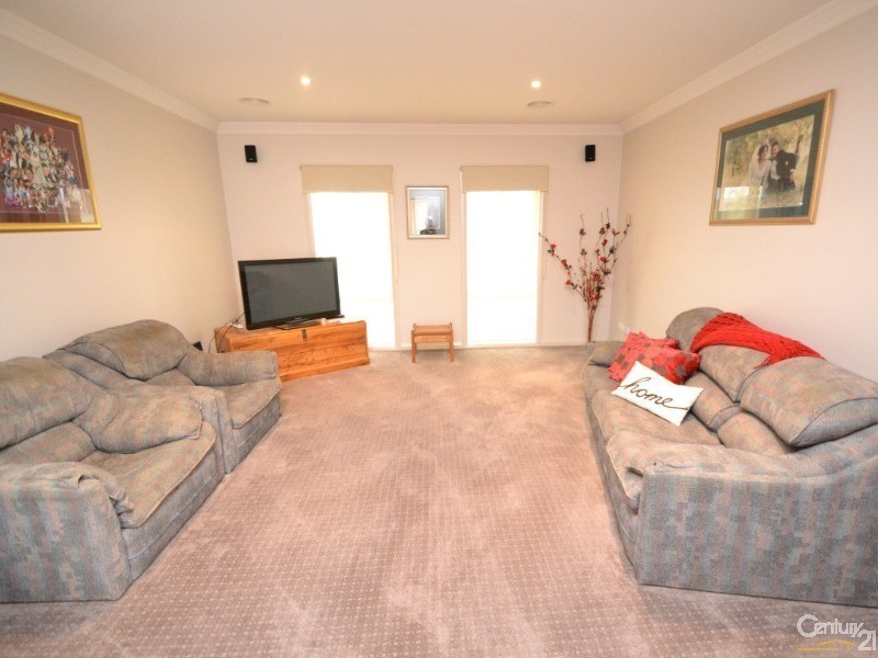 12 Forfar Drive, Moama NSW 2731