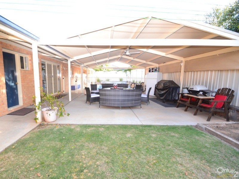 12 Forfar Drive, Moama NSW 2731