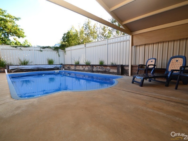12 Forfar Drive, Moama NSW 2731