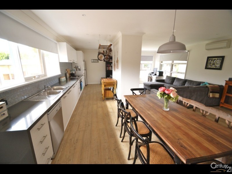 18 Popplewell Street, Moama NSW 2731