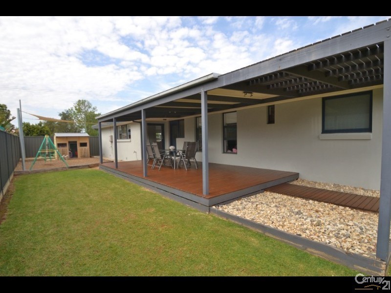 18 Popplewell Street, Moama NSW 2731