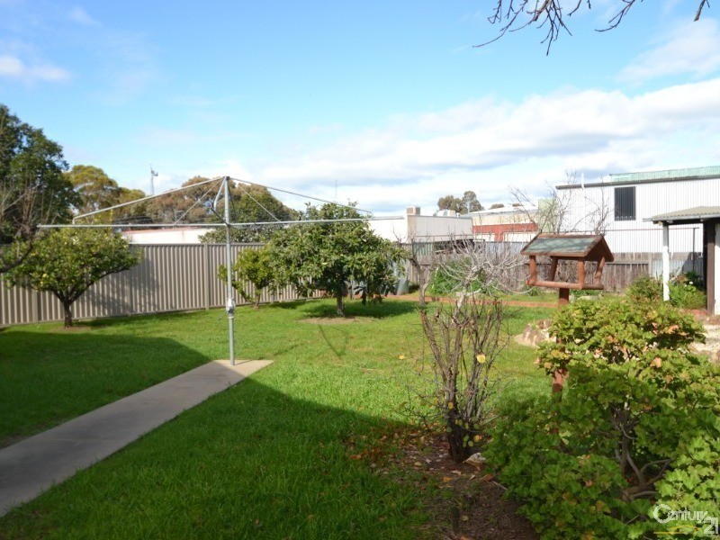 77  Service Street, Echuca VIC 3564