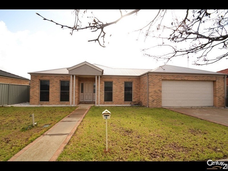 6 Park Avenue, Echuca West VIC 3564