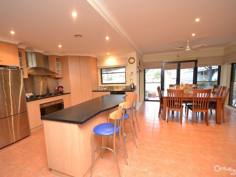 65 Wharparilla Drive, Echuca VIC 3564