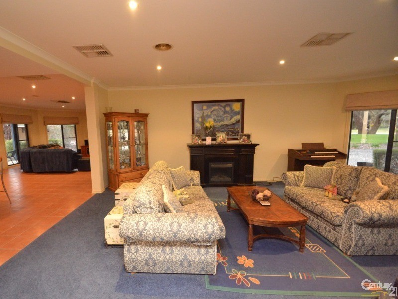 65 Wharparilla Drive, Echuca VIC 3564