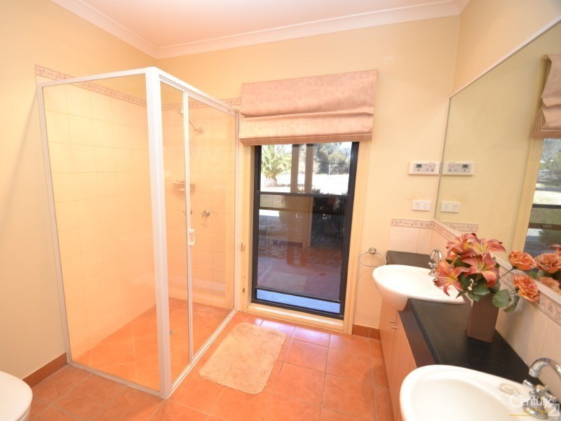 65 Wharparilla Drive, Echuca VIC 3564