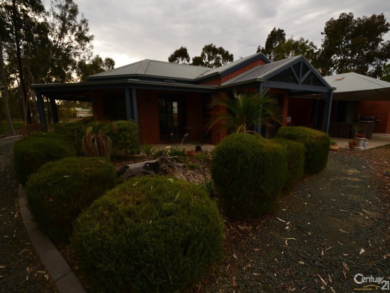 65 Wharparilla Drive, Echuca VIC 3564