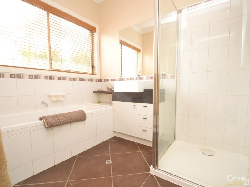 10 Kinross Court, Moama NSW 2731