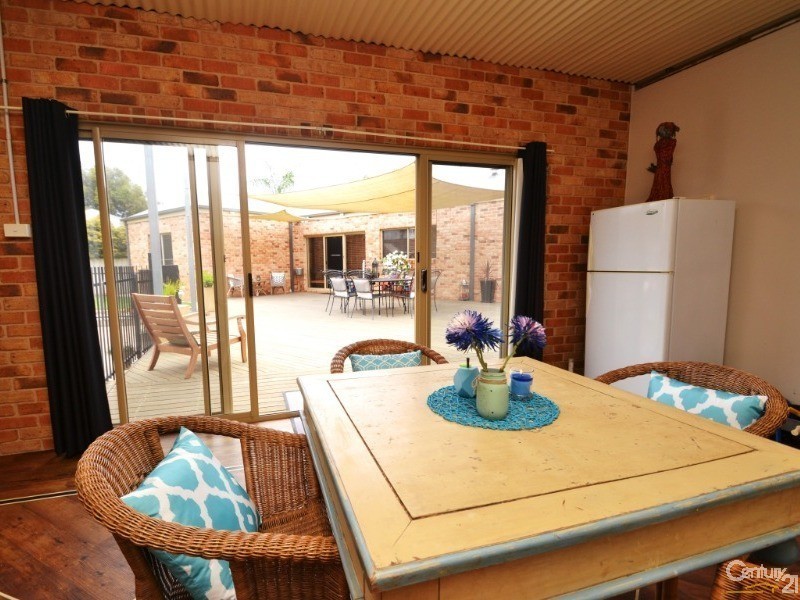 10 Kinross Court, Moama NSW 2731