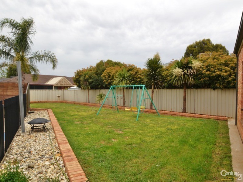 10 Kinross Court, Moama NSW 2731