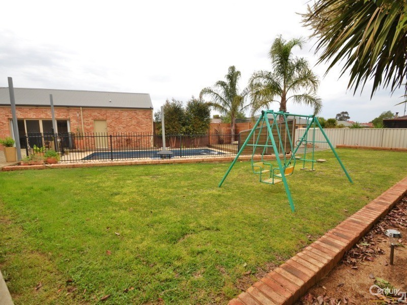 10 Kinross Court, Moama NSW 2731