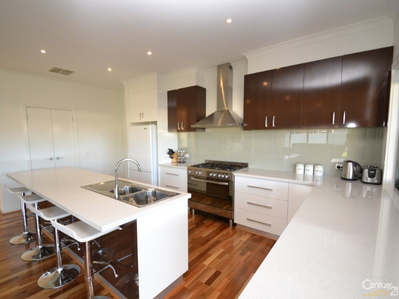 8 Healey Court, Moama NSW 2731