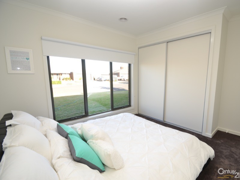 8 Healey Court, Moama NSW 2731