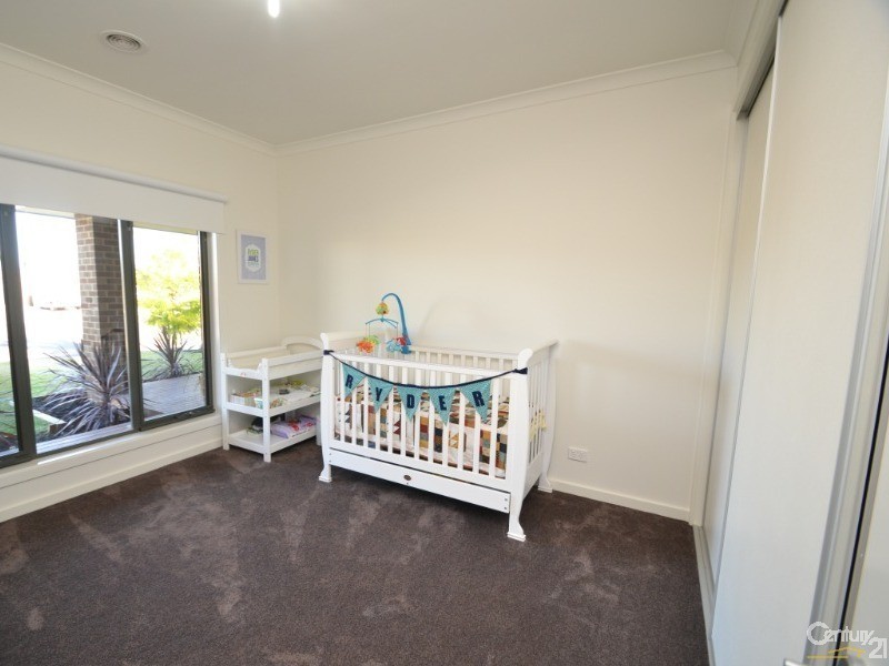 8 Healey Court, Moama NSW 2731