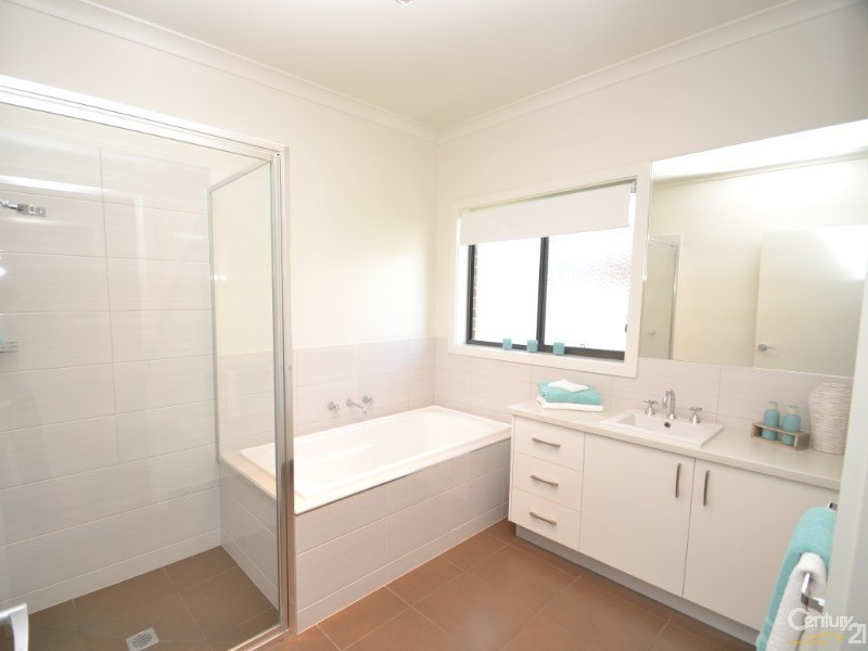 8 Healey Court, Moama NSW 2731