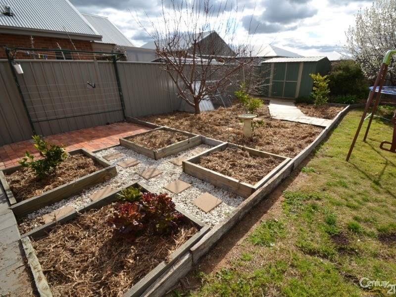 4 Coulson Place, Echuca VIC 3564