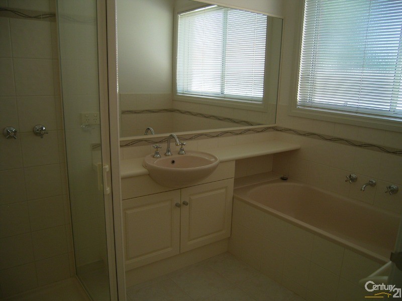 1/215 Service Street, Echuca VIC 3564