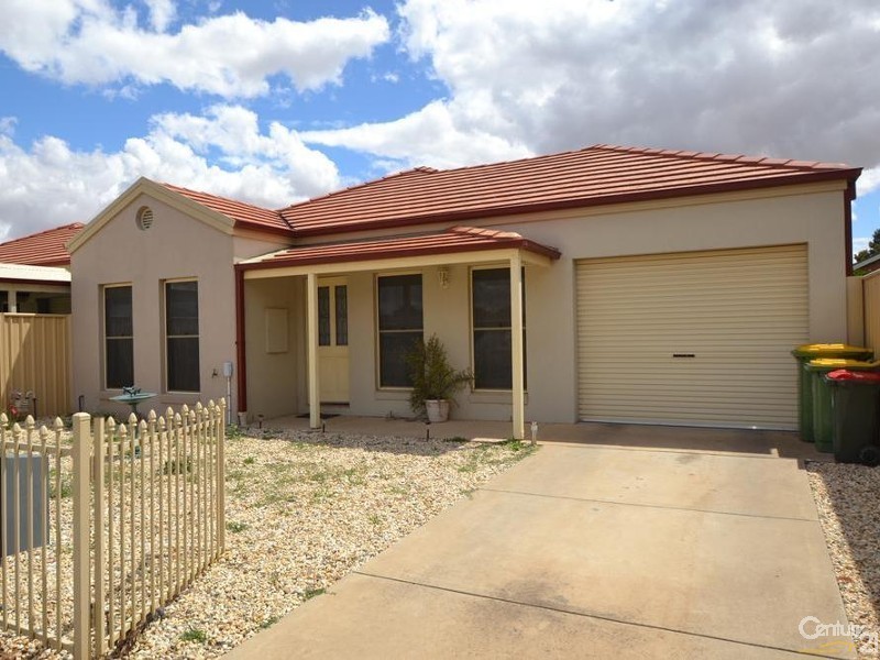 2/139  Stawell Street, Echuca VIC 3564